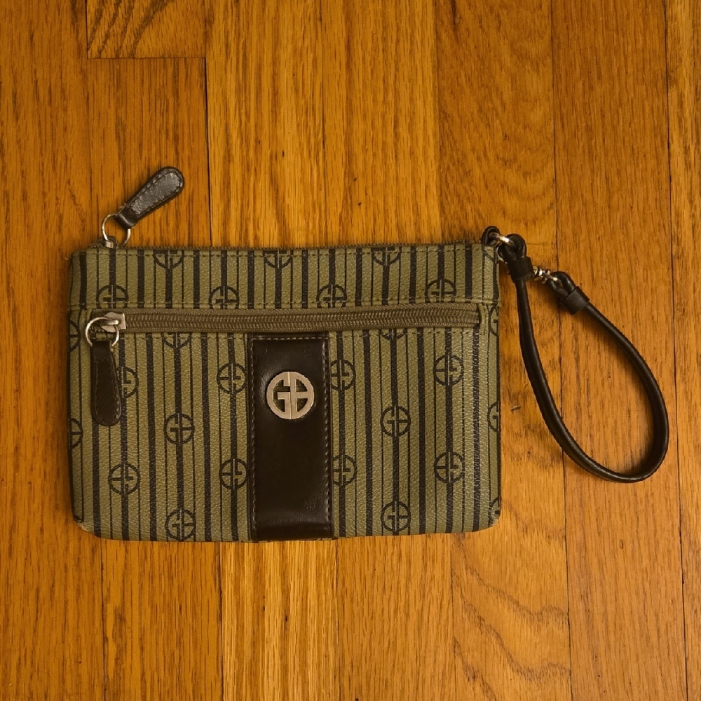 Giani Bernini Green and Brown Wristlet